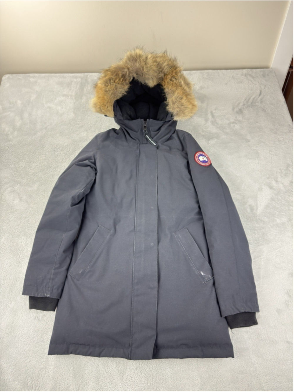 Canada Goose JP Tag Women's Sz XS 3037JL Victoria Parka W/Coyote Fur Made Canada